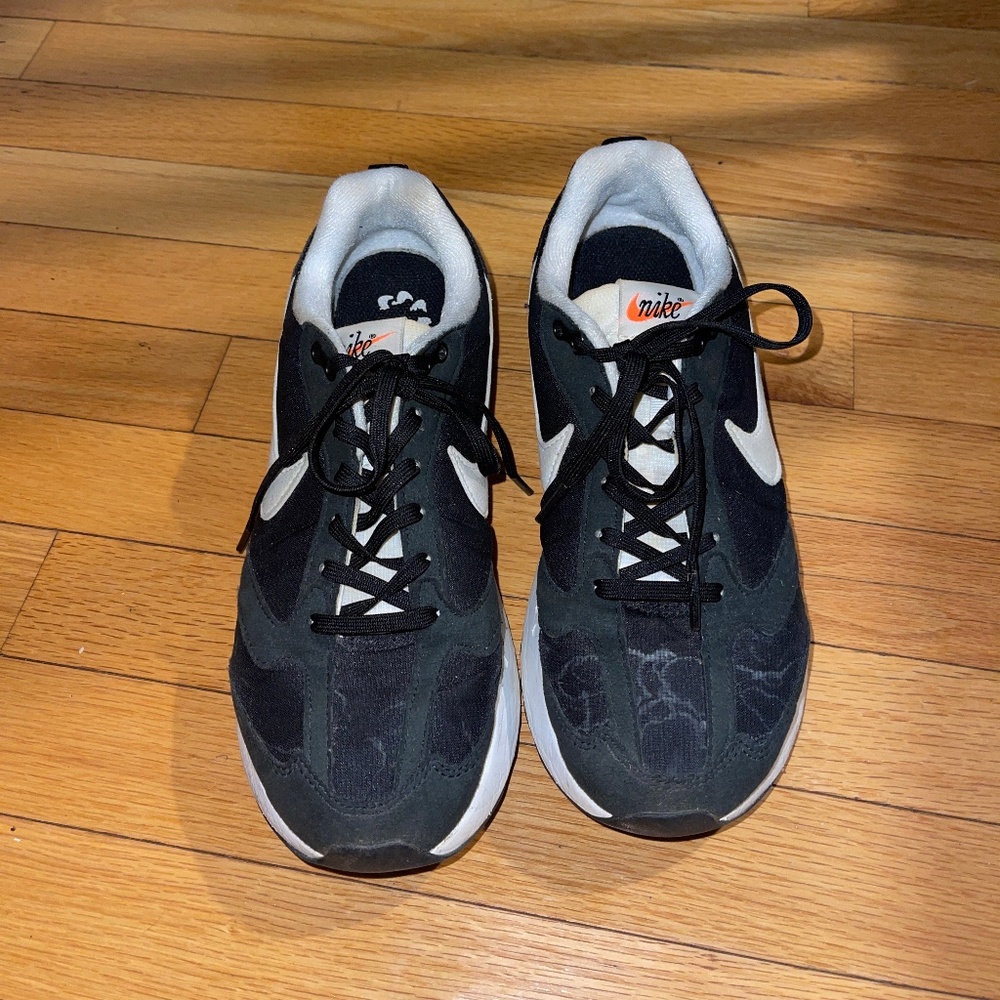 Nike youth sneakers